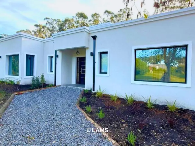 Casa de 3 ambientes en venta en Playa Chapadmalal