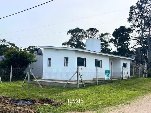 Casa de 2 ambientes en venta en Los Acantilados