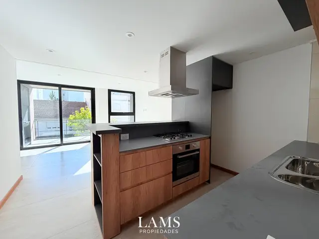 Departamento de 2 ambientes en venta en ESTACION TERMINAL (ALDREY)