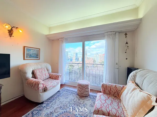 Departamento de 3 ambientes en venta en LA PERLA