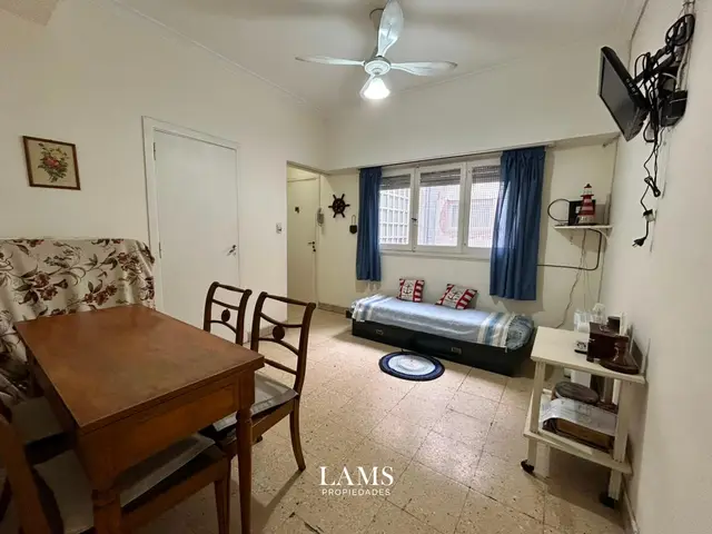 Departamento de 2 ambientes en venta en Centro