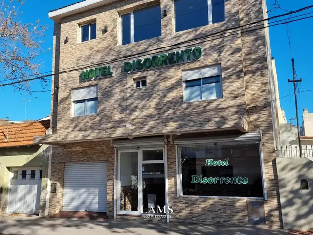 Local de 5 ambientes en venta en NUEVA POMPEYA