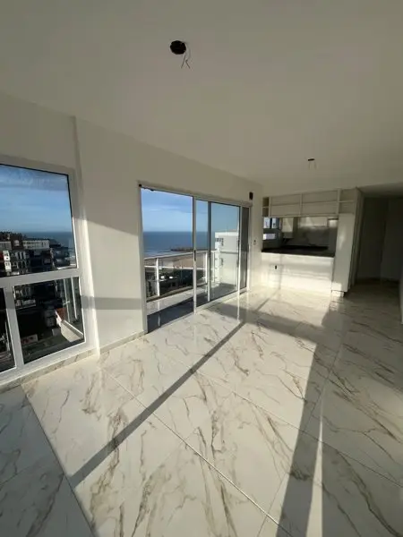 Departamento de 2 ambientes en venta en Parque Luro