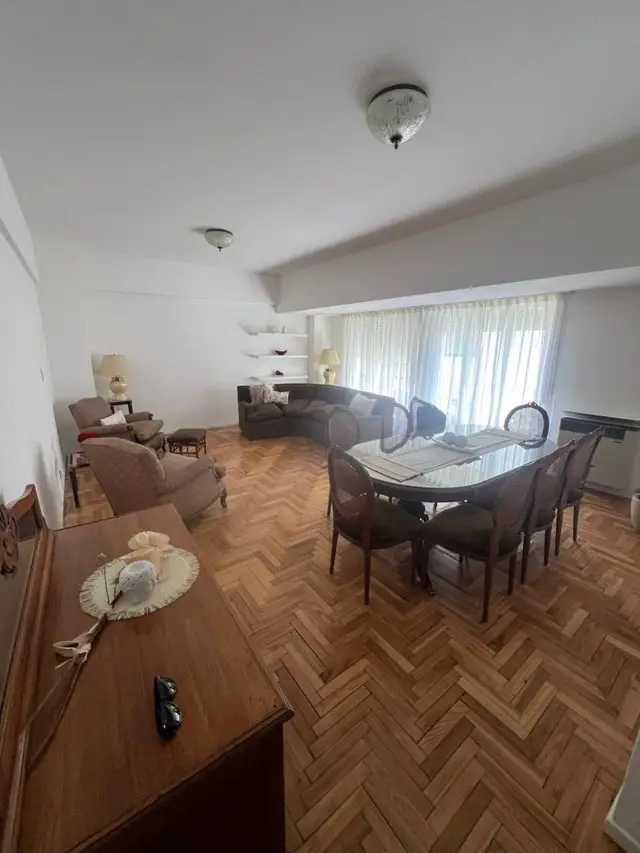 Departamento de 3 ambientes en alquiler en PLAYA GRANDE