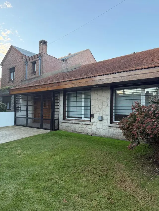 Casa de 4 ambientes en alquiler en SAN CARLOS