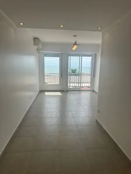 Departamento de 3 ambientes en venta en LA PERLA