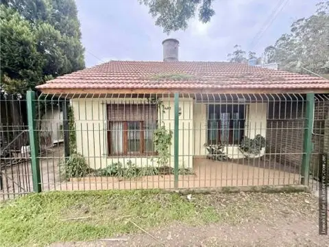 Casa de 2 ambientes en venta en FRAY LUIS BELTRAN