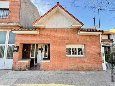 Casa de 2 ambientes en alquiler en VILLA PRIMERA