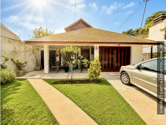 Departamento de 4 ambientes en venta en LA FLORIDA