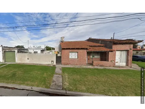 Casa de 4 ambientes en venta en VILLA PRIMERA