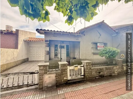 Casa de 2 ambientes en venta en VILLA PRIMERA