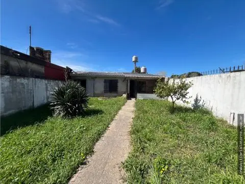 Casa de 2 ambientes en venta en FRAY LUIS BELTRAN