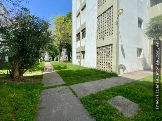 Departamento de 3 ambientes en venta en AEROPARQUE