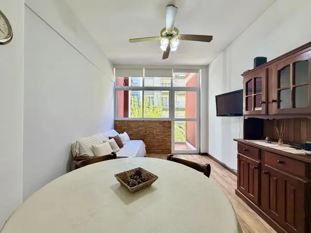 Departamento de 2 ambientes en venta en LAS LILAS