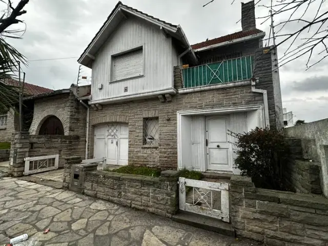 Casa de 4 ambientes en venta en LOMAS DE STELLA MARIS