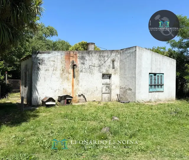 Casa de 3 ambientes en venta en LAS CANTERAS