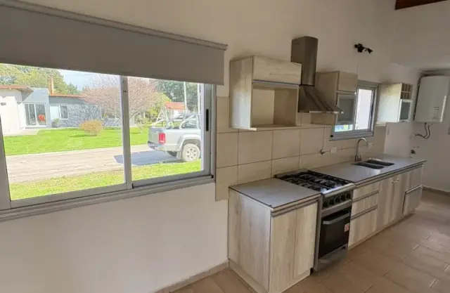Casa de 4 ambientes en venta en Las Lomas