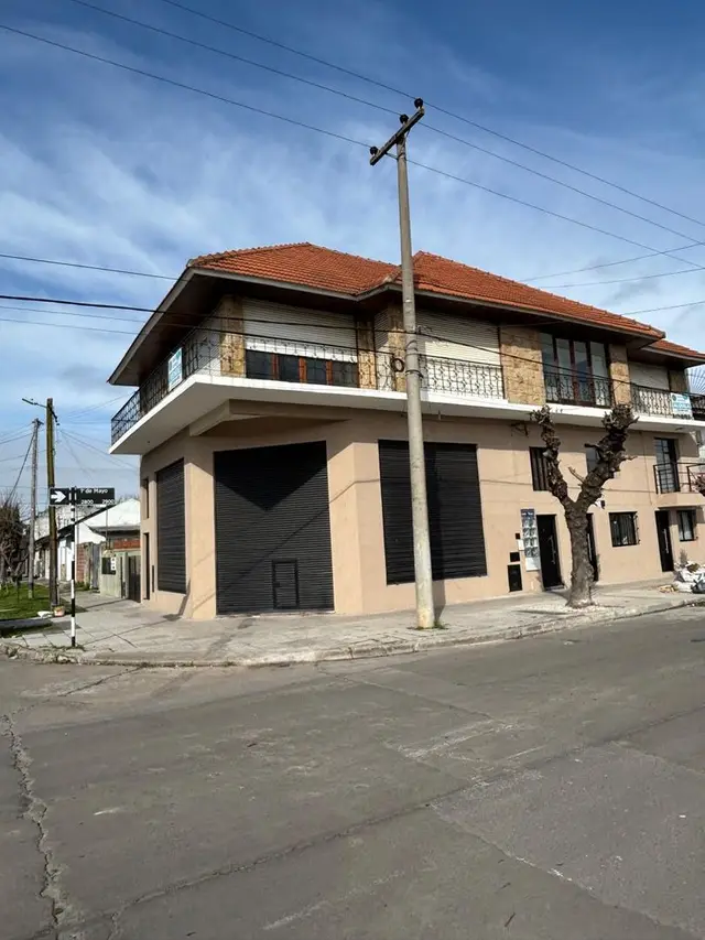 PH de 2 ambientes en venta en LA PERLA