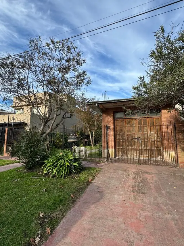 Casa de 3 ambientes en venta en BOSQUE PERALTA RAMOS