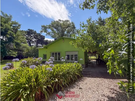 Casa de 2 ambientes en venta en LA PEREGRINA