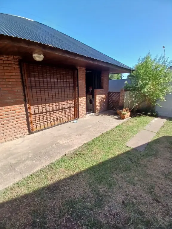 Casa de 2 ambientes en venta en Centro