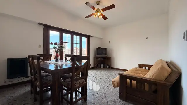 Departamento de 3 ambientes en venta en Plaza Colón