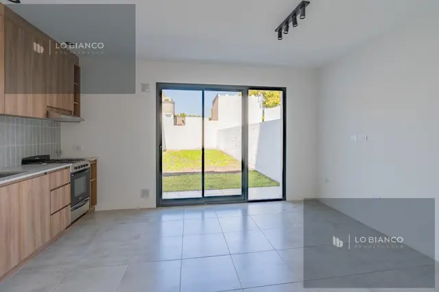 Departamento de 2 ambientes en venta en SAN JOSE