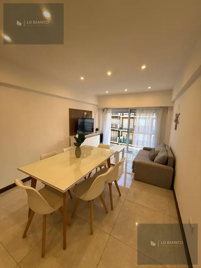 Departamento de 3 ambientes en venta en Centro