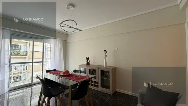 Departamento de 2 ambientes en venta en Centro