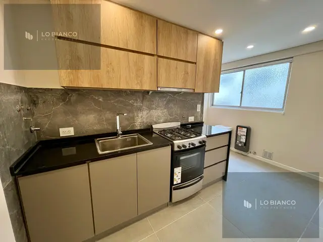 Departamento de 3 ambientes en venta en Centro