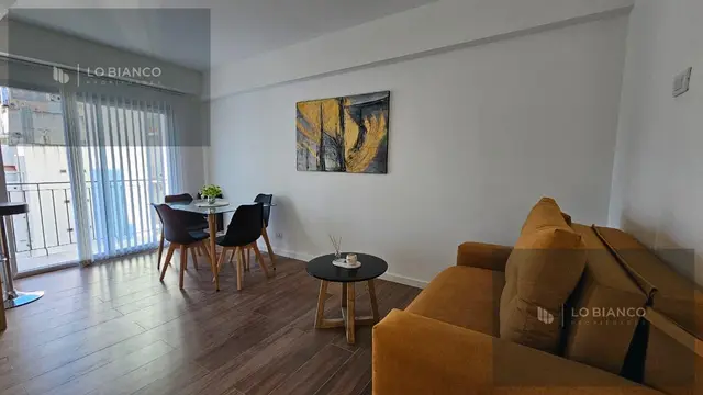 Departamento de 2 ambientes en venta en Centro