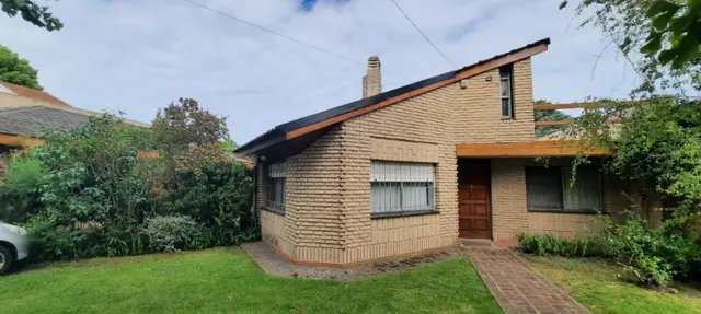 Casa de 5 ambientes en venta en PINOS DE ANCHORENA