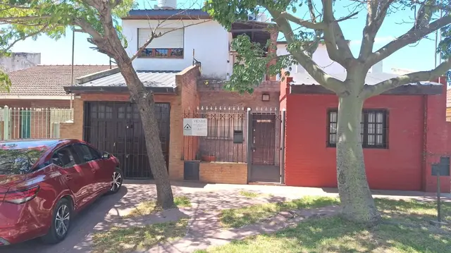 Casa de 3 ambientes en venta en RIVADAVIA BERNARDINO