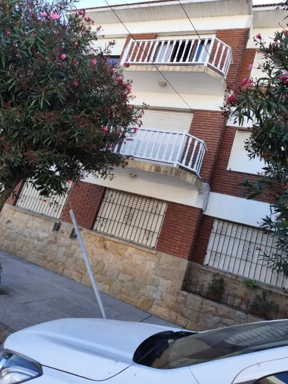Departamento de 2 ambientes en venta en LA PERLA