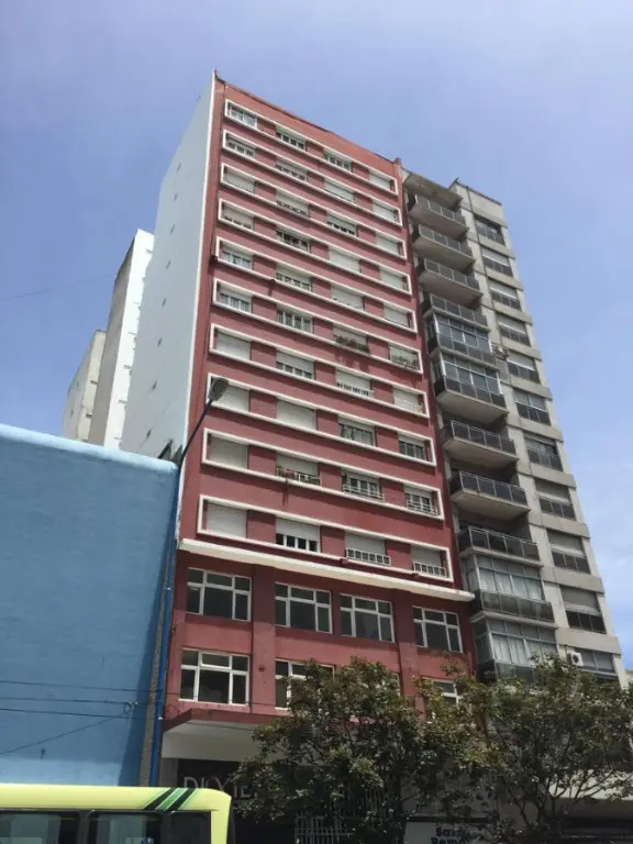 Departamento de 4 ambientes en venta en Centro