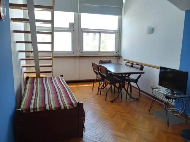 Departamento de 2 ambientes en alquiler temporario en Centro