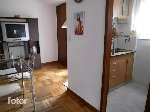 Departamento de 2 ambientes en alquiler temporario en Centro