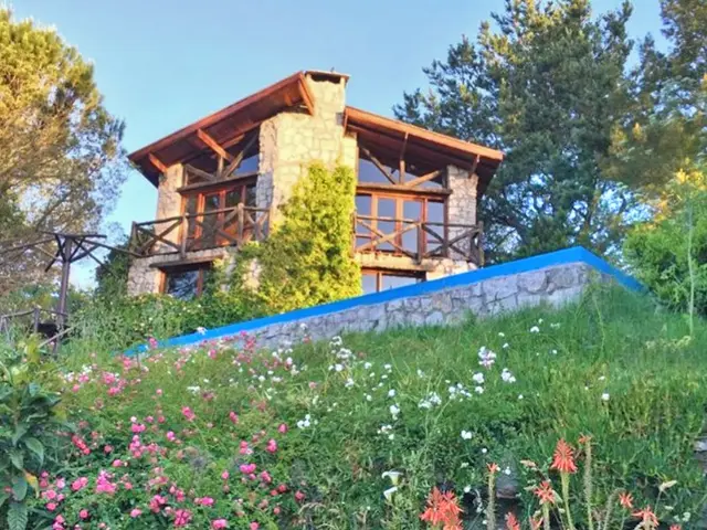 Casa de 4 ambientes en venta en SIERRA DE LOS PADRES