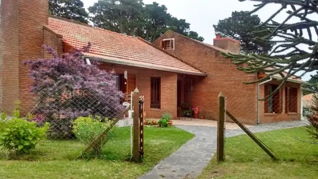 Casa de 3 ambientes en venta en SIERRA DE LOS PADRES