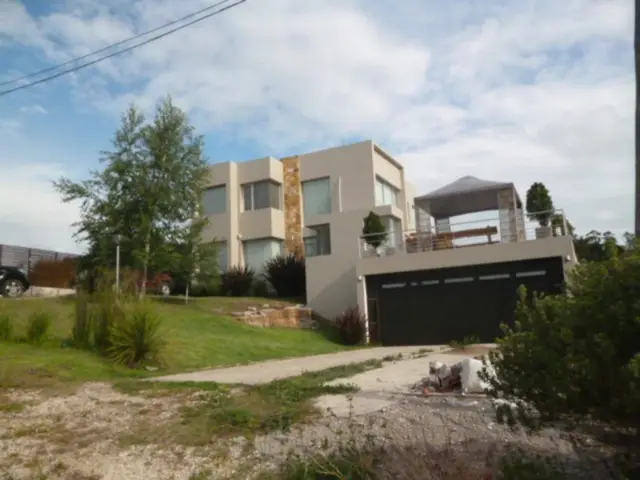 Casa de 2 ambientes en venta en SIERRA DE LOS PADRES