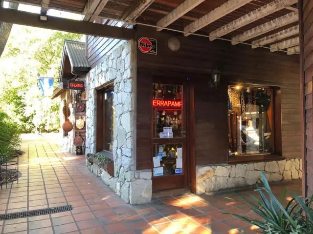 Local en venta en SIERRA DE LOS PADRES
