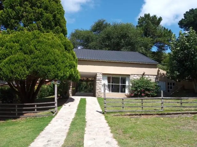 Casa de 3 ambientes en venta en SIERRA DE LOS PADRES