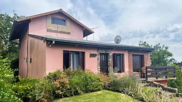 Casa de 4 ambientes en venta en SIERRA DE LOS PADRES