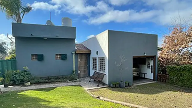 Casa de 2 ambientes en venta en LA GLORIA DE LA PEREGRINA