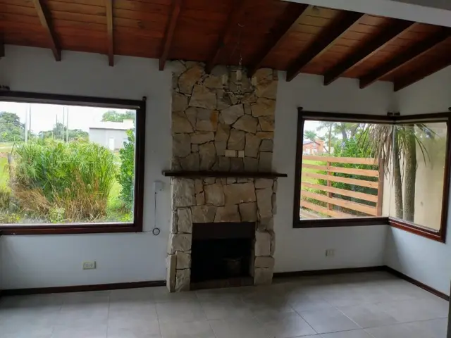 Casa de 3 ambientes en venta en Centro