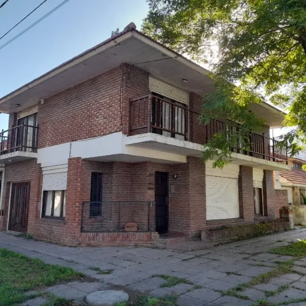 Casa de 5 ambientes en venta en RIVADAVIA BERNARDINO