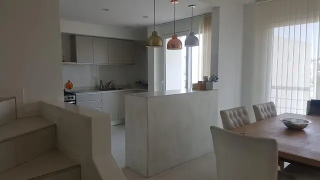 Departamento de 4 ambientes en venta en LOS TRONCOS