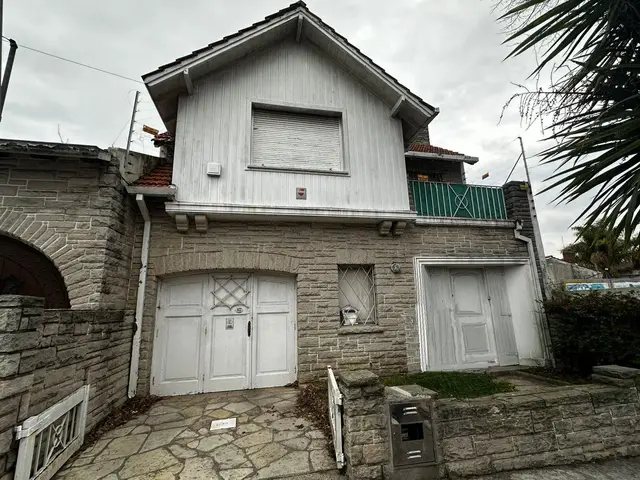 Casa de 4 ambientes en venta en LOMAS DE STELLA MARIS