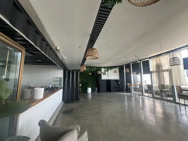 Local de 2 ambientes en venta en LA PERLA