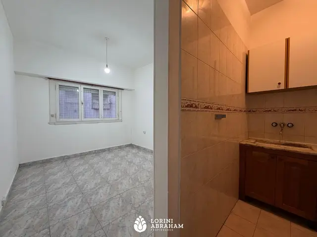 Departamento de 2 ambientes en alquiler en Centro